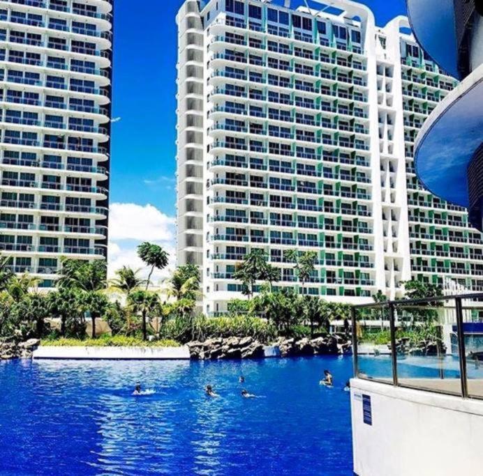 Azure Urban Resort A4 Near Airport Mall With Wavepool Paranaque City Zewnętrze zdjęcie