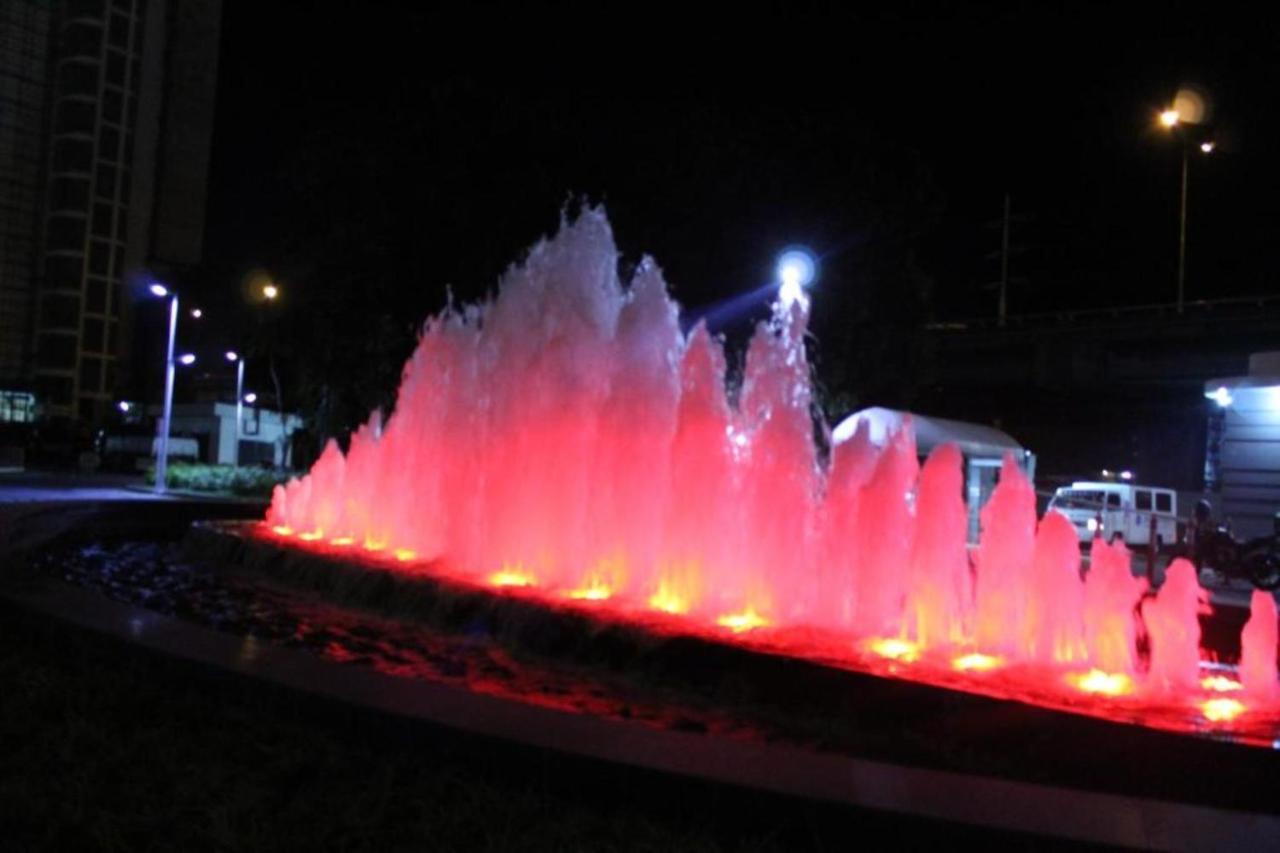 Azure Urban Resort A4 Near Airport Mall With Wavepool Paranaque City Zewnętrze zdjęcie