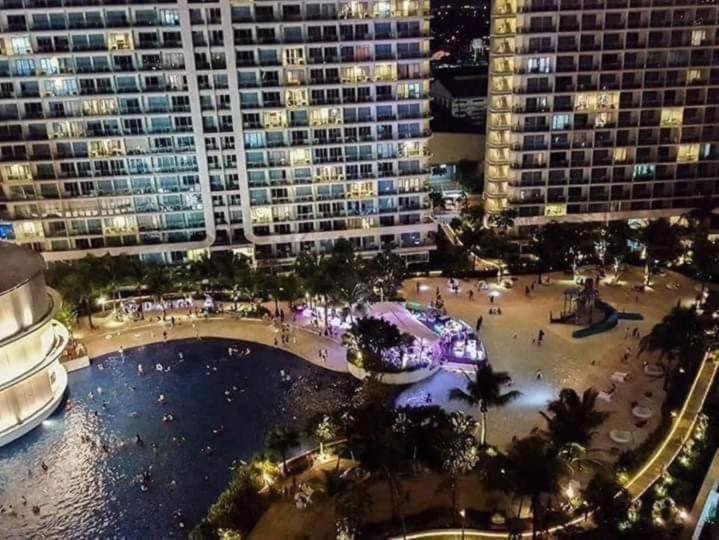 Azure Urban Resort A4 Near Airport Mall With Wavepool Paranaque City Zewnętrze zdjęcie