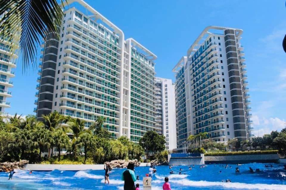 Azure Urban Resort A4 Near Airport Mall With Wavepool Paranaque City Zewnętrze zdjęcie