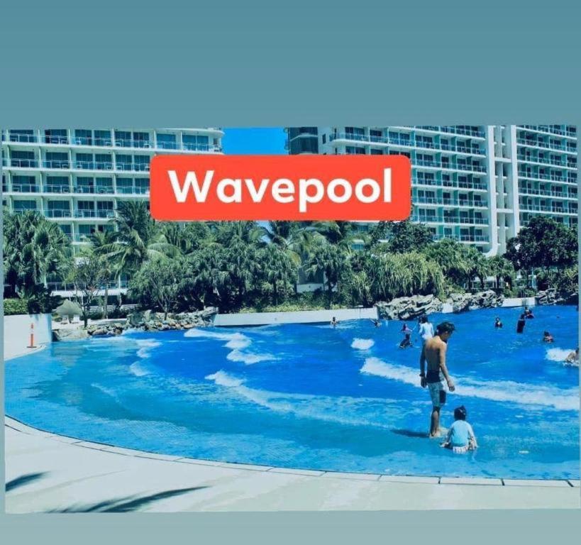 Azure Urban Resort A4 Near Airport Mall With Wavepool Paranaque City Zewnętrze zdjęcie